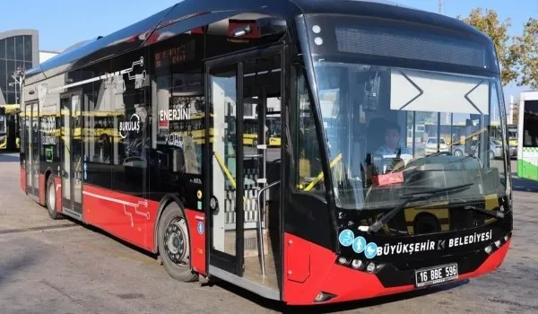 BURSA’DA TOPLU ULAŞIMDA ELEKTRİKLİ OTOBÜS DÖNEMİ HIZLANIYOR